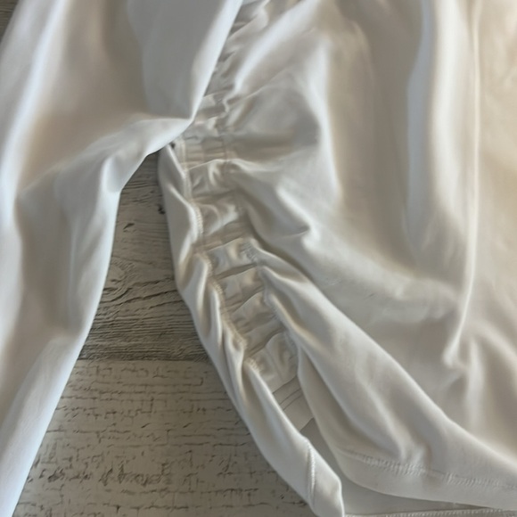 Lululemon white long sleeve Size 8 - Picture 4 of 5